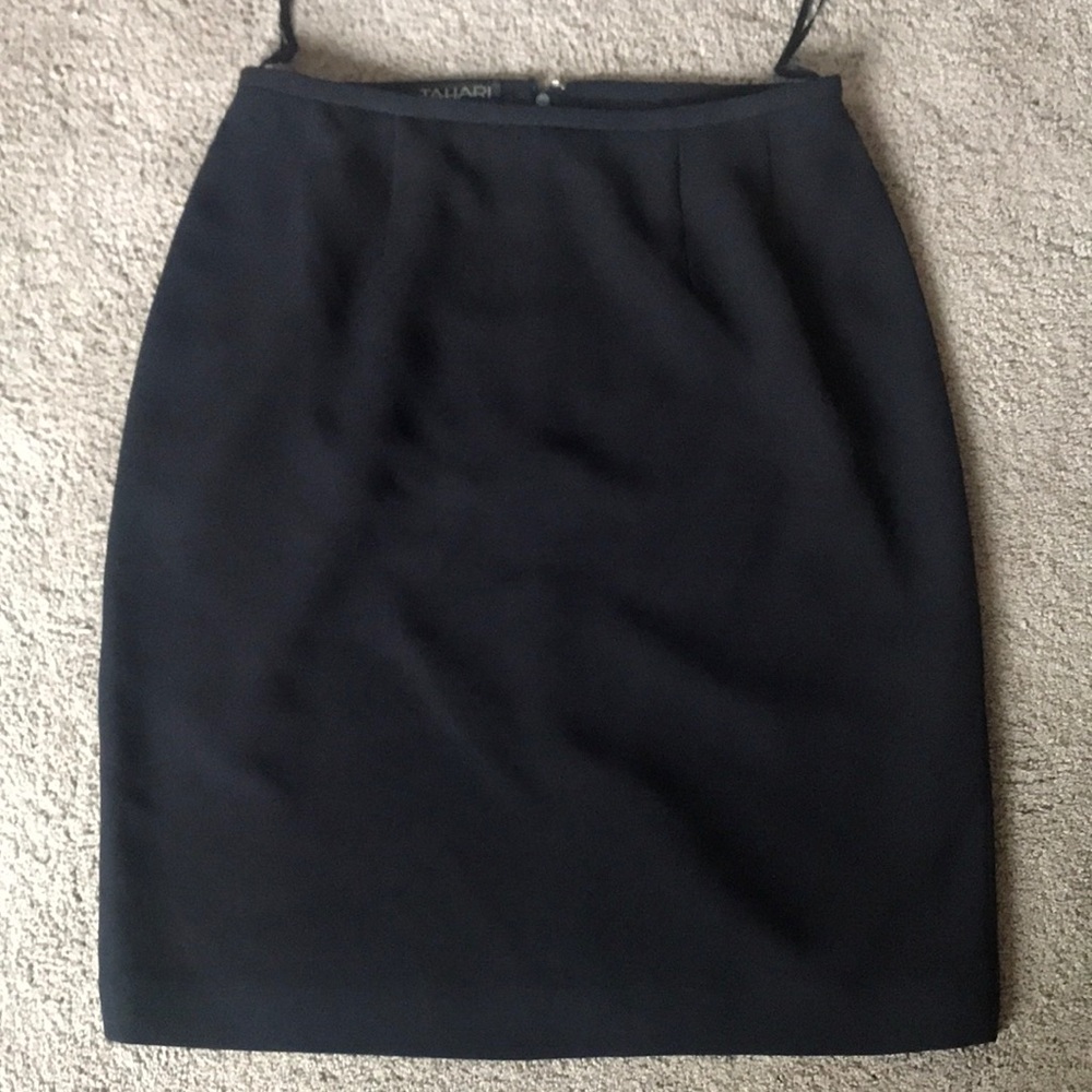 Classic black skirt!